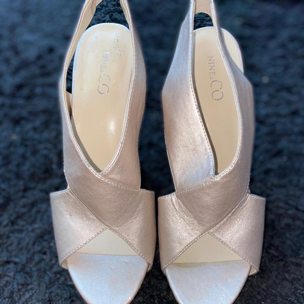 Nine & Co. Gold Shimmer Heels